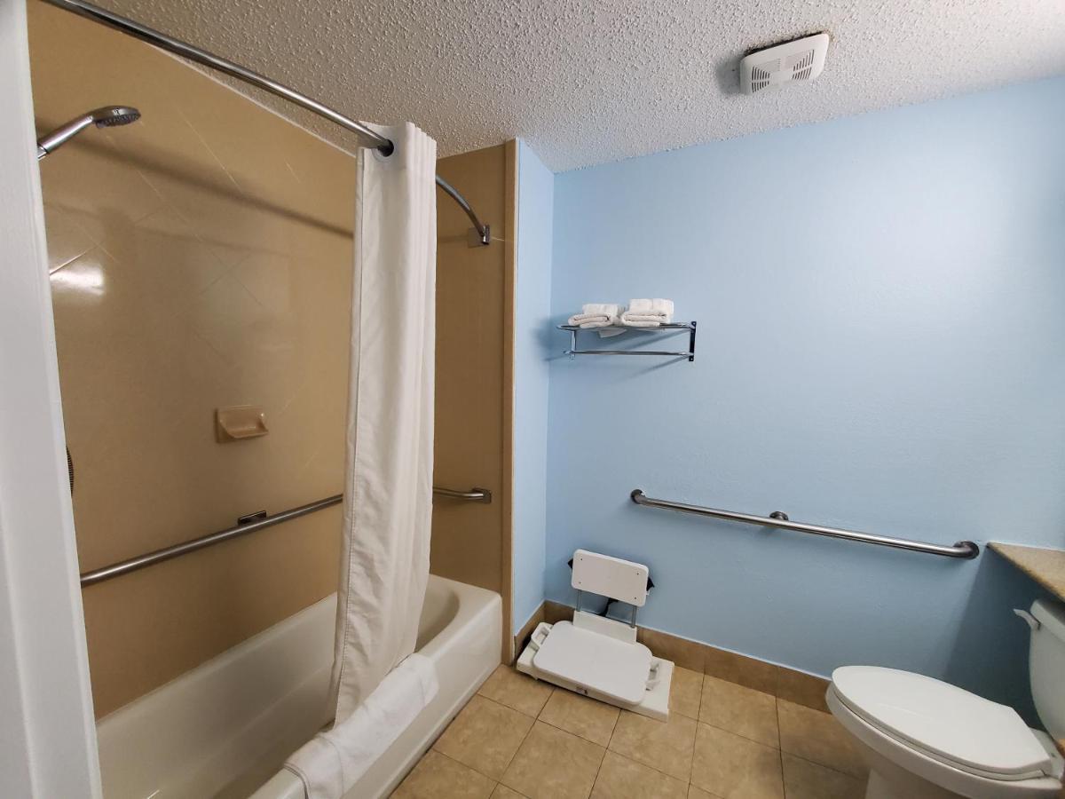 ווילמינגטון Coastal Inn & Suites מראה חיצוני תמונה