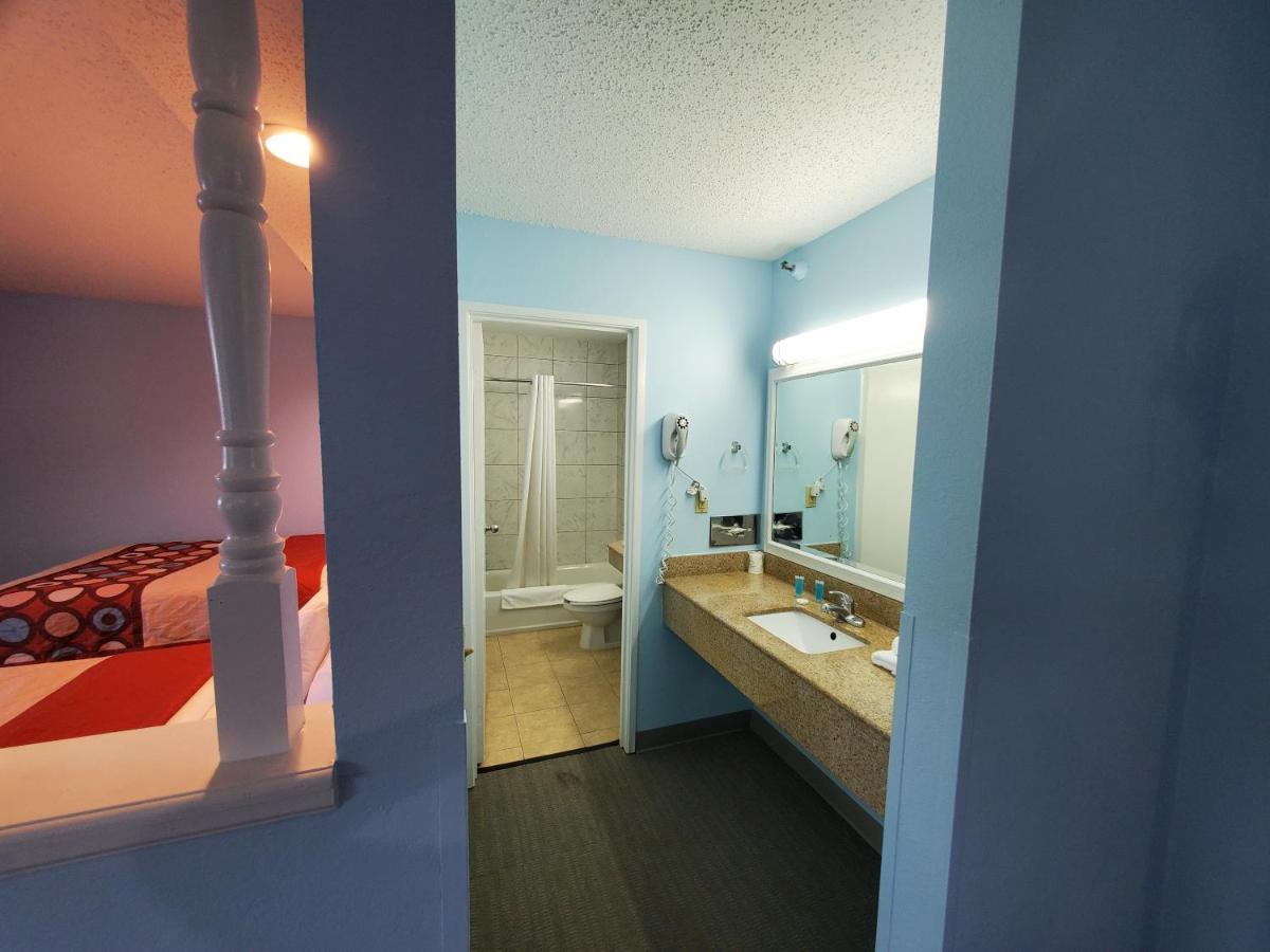 ווילמינגטון Coastal Inn & Suites מראה חיצוני תמונה